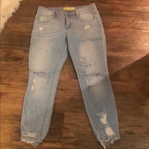 Lighter wash quarter length jeans